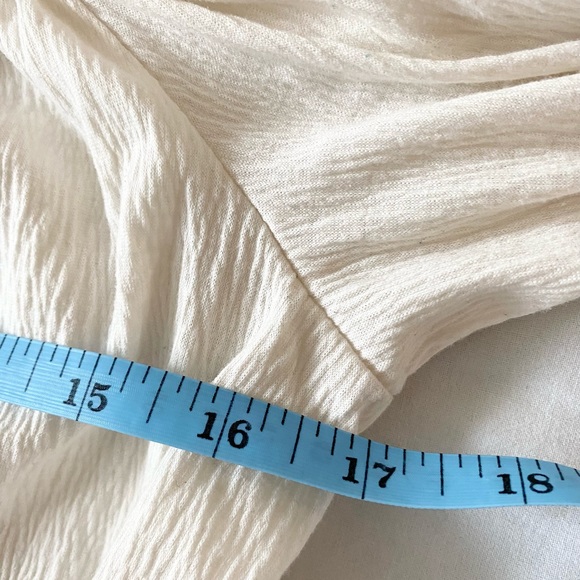 Divided Cropped Embroidery Print Top 3/4 Sleeves, Size M - Picture 10 of 11